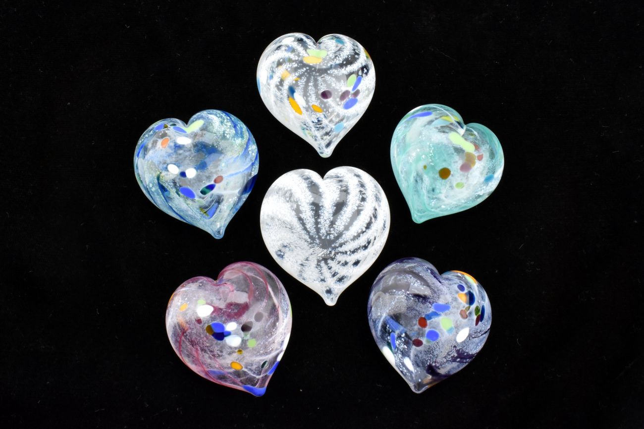 Art Glass little hearts